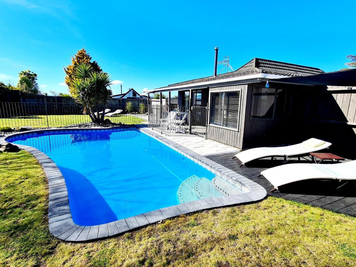 Paradise In Rotorua Exterior photo